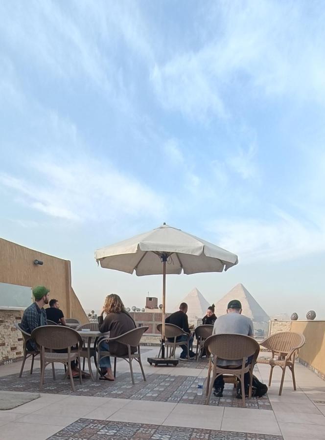 Bedouin Pyramids View 호텔 Kafret el-Gabal 외부 사진